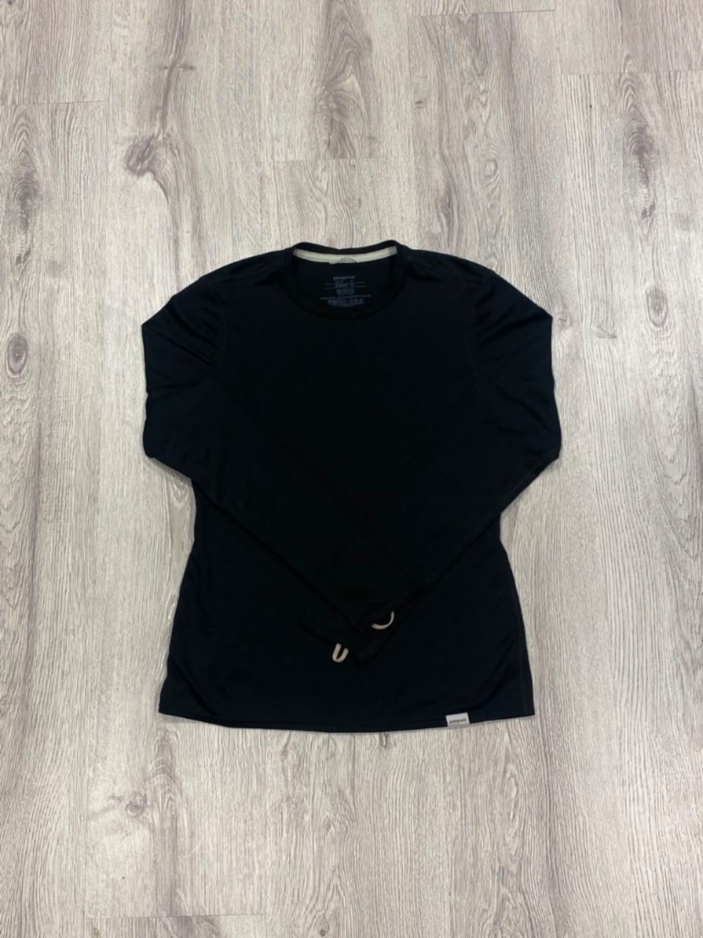 Patagonia Capilene 3 Midweight Crew Neck Long Sleeve Top Black Women's XS - Picture 3 of 8